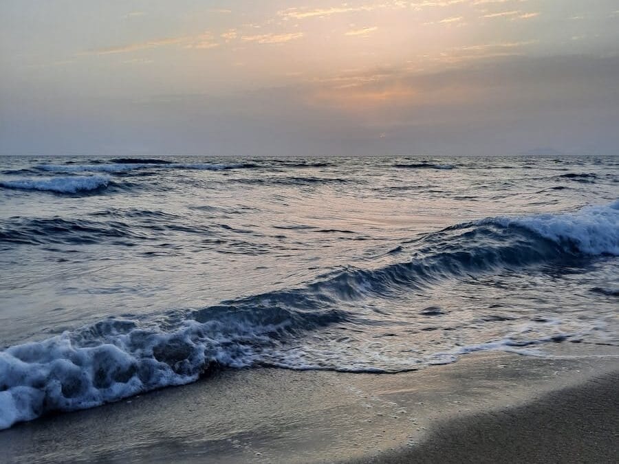 Sonnenuntergang am Lido Signorino bei Marsala auf Sizilien.