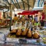 Arancine und andere Spezialitäten auf dem Ballarò-Markt in Palermo. (Bild: Michael Salvatore)